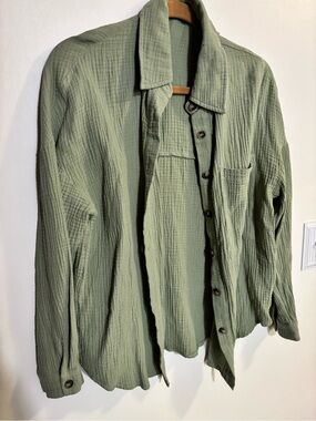 Light Olive Green Button-Up Waffle Knit Shirt Jacket